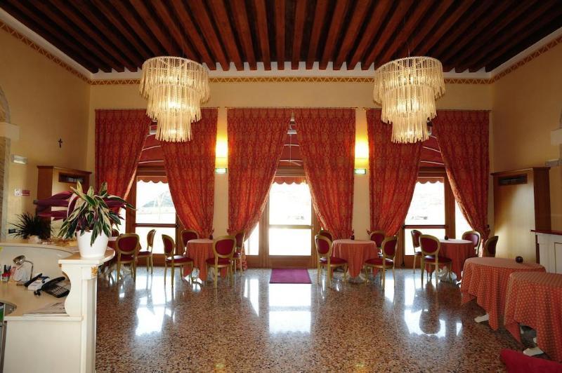 Albergo Antica Corte Marchesini Campagna Lupia Bagian luar foto
